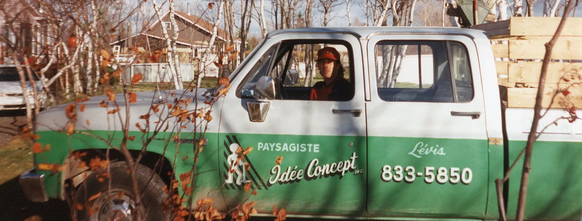 On est dans l'aménagement paysager depuis 1988, et on est là pour rester